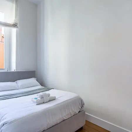 Appartement Iflat Contemporary Design Living In Rome